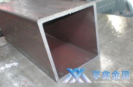 享鑫方管發(fā)貨現(xiàn)場(chǎng)實(shí)拍